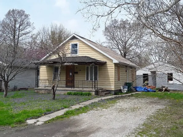 3121 E Carpenter St, Springfield, IL 62702