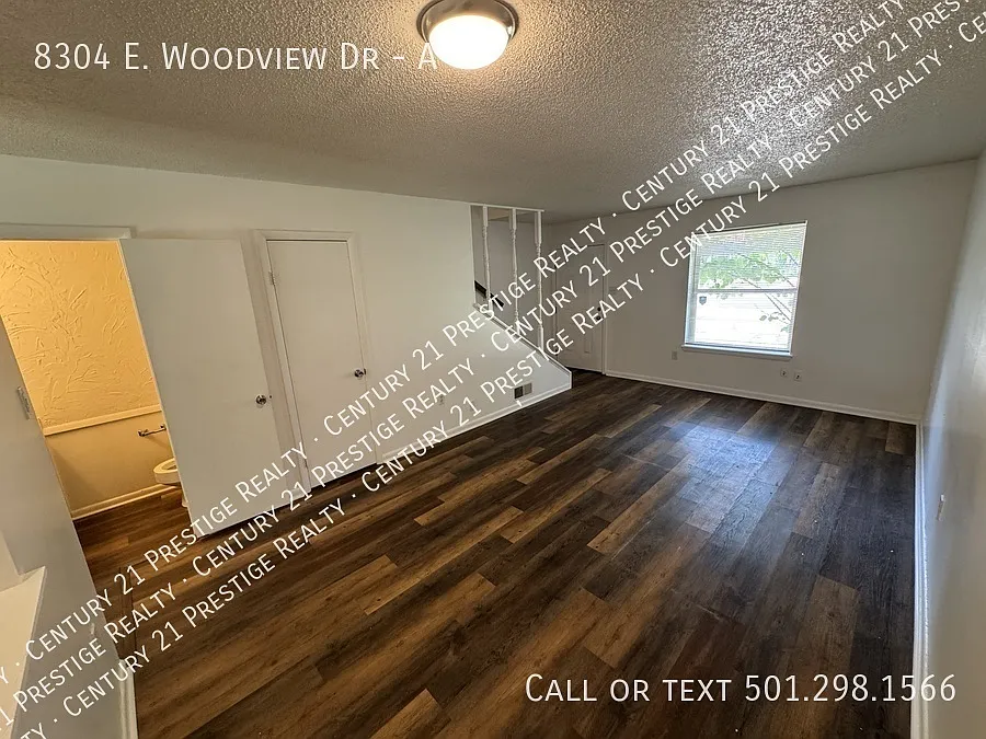 2 bed, 1.5 bath, 900 sqft, $895 — Photo 3