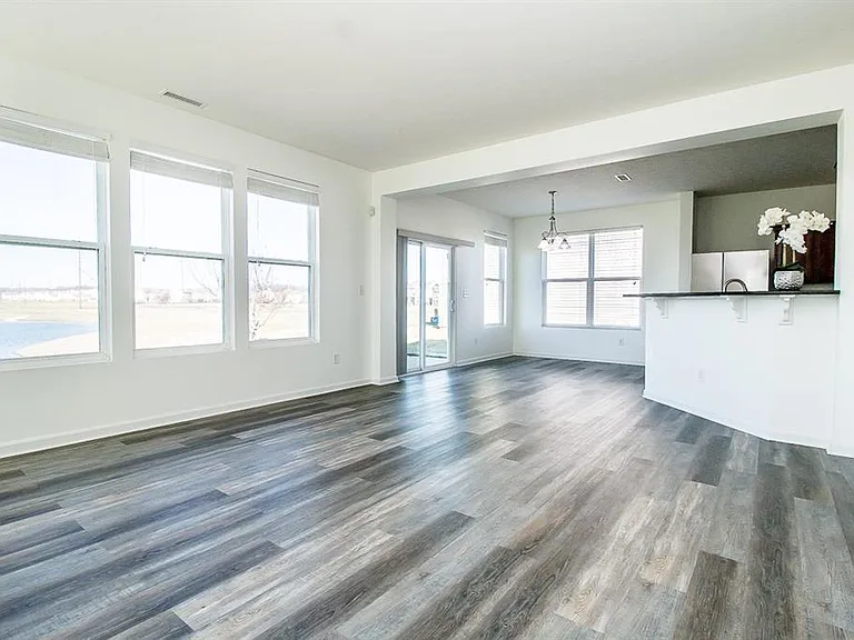 3582 Rolling Knoll Ln — Photo 4