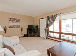 1201 Oak Park Ave, Des Moines, IA 50313