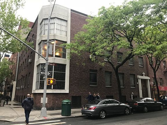 5th image of 190 Prince St