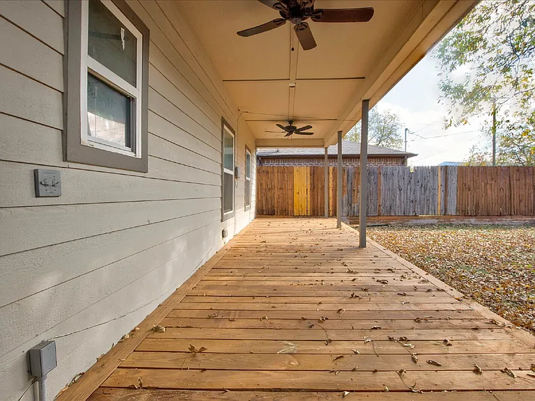 2521 Benbrook Blvd — Photo 28