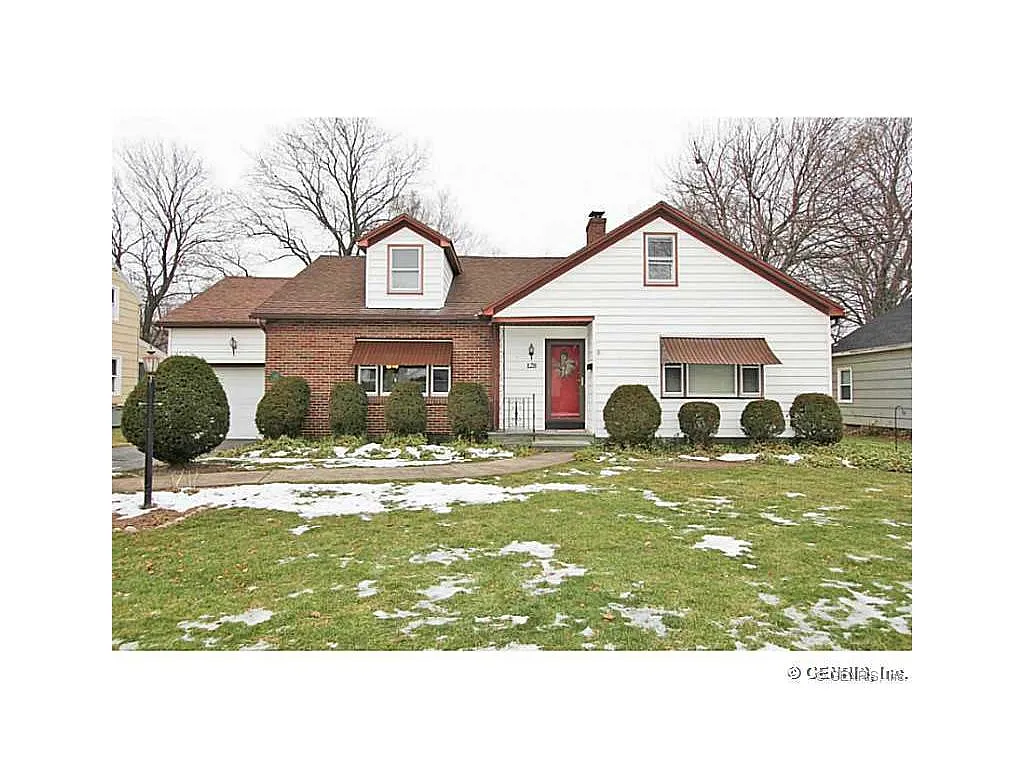 128 Simpson Rd photo 1
