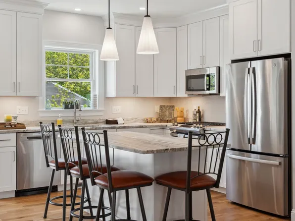 31 Juniper Lane, Portsmouth, NH 03801