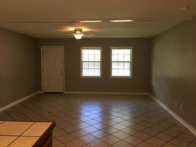 2395 Napoleon Ave — Photo 3