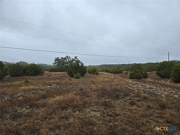 3rd image of 13488 Oakalla Rd