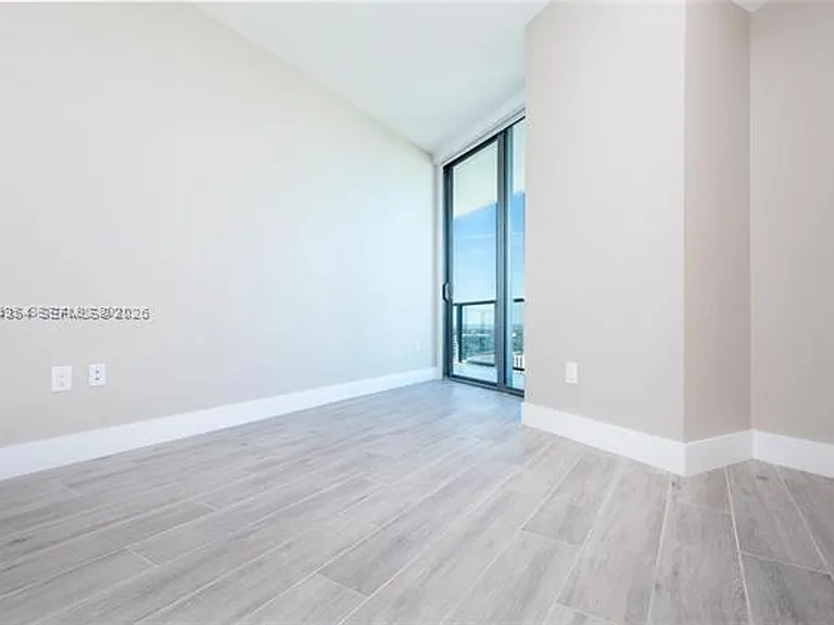 501 NE 31st St #3910 — Photo 18