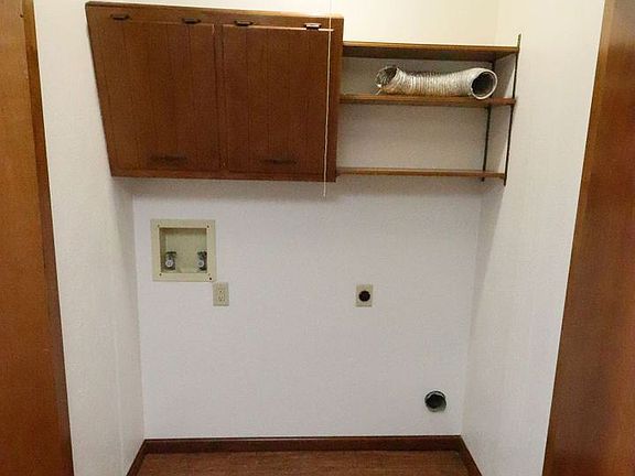 4th image of 2501 W Clinton St Unit 2501C