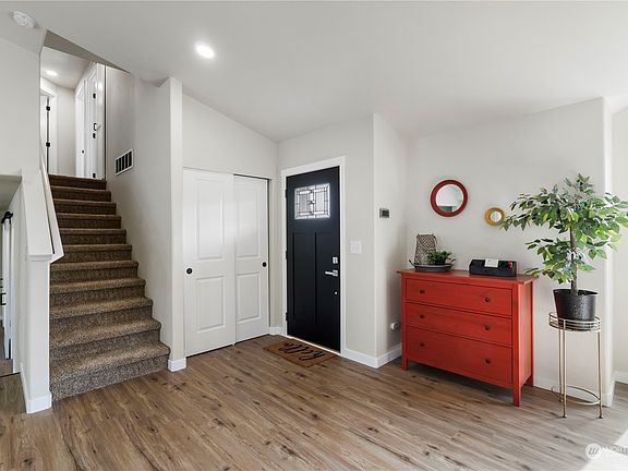 3rd image of 20409 126th Street Ct E