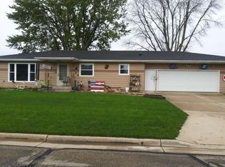 409 E Park Ave, Monticello, WI 53570