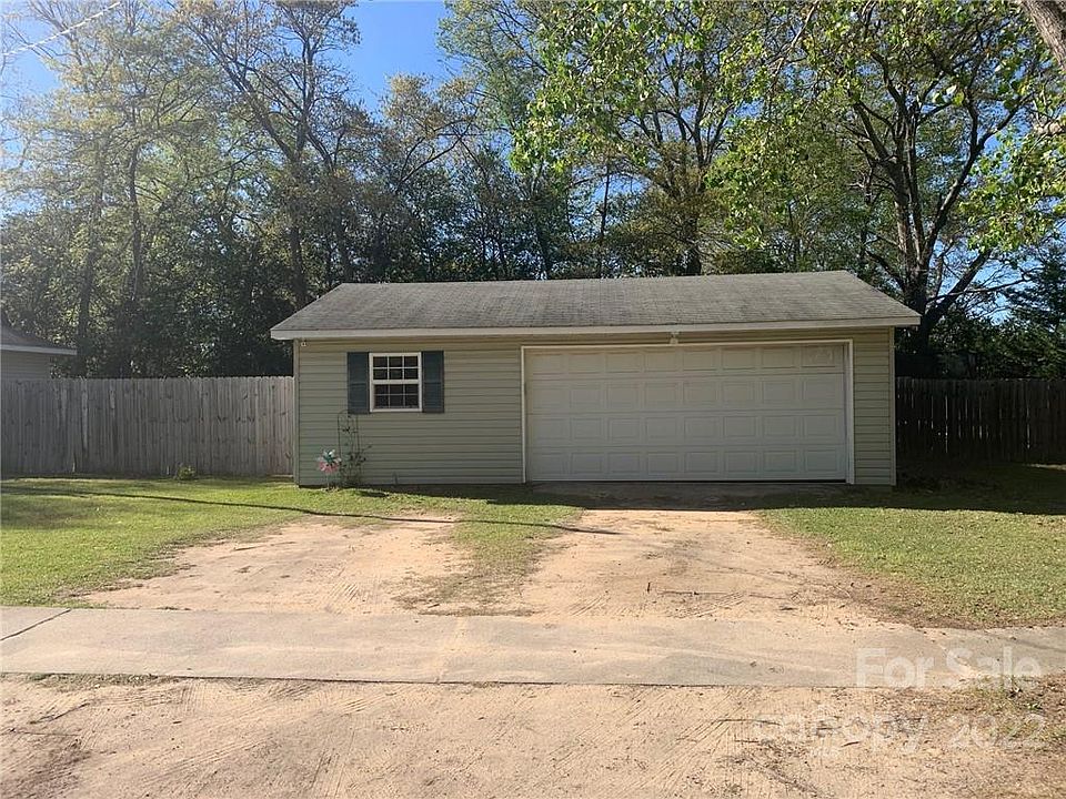 105 College St, Bethune, SC 29009 Zillow