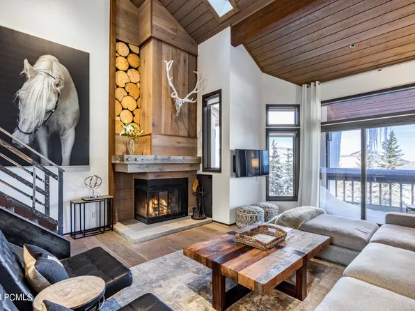 8017 Ridgepoint Dr #111, Park City, UT 84060