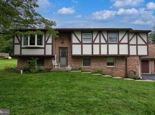 1188 Habecker Rd, Columbia, PA 17512