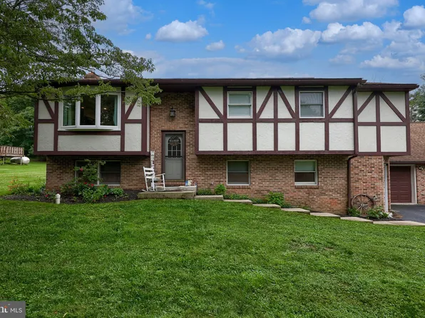 1188 Habecker Rd, Columbia, PA 17512