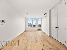 2402 Cortelyou Rd