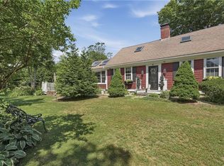 27 Crandall Rd, Little Compton, RI 02837