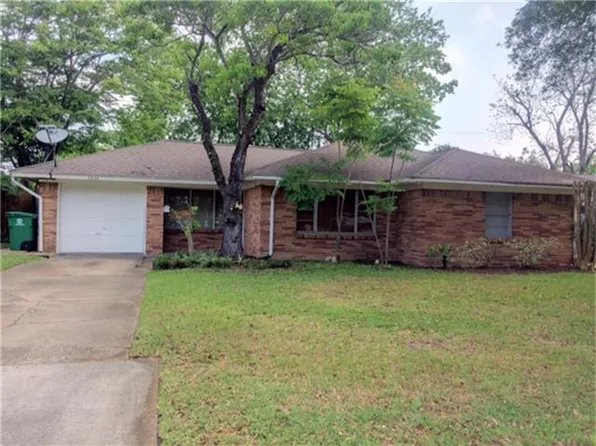 4030 McDermed Dr, Houston, TX 77025