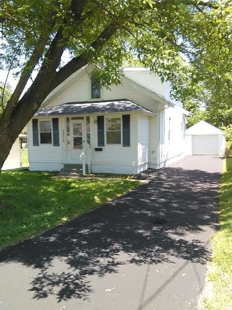 1st image of 2340 Wengler Ave