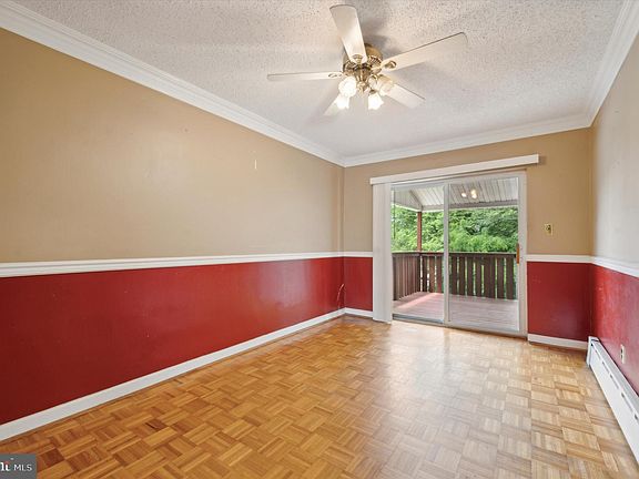 4th image of 2427 Cedar Ln