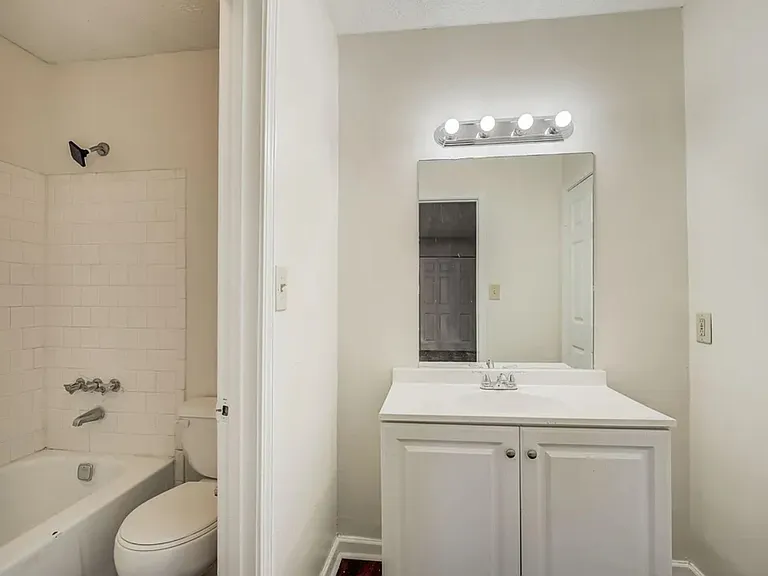 3575 Oakvale Rd #505 — Photo 11