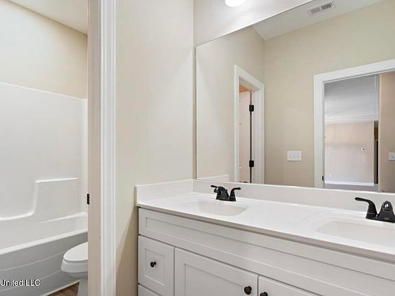 5th image of 190 Rowell Rd