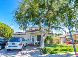 17449 Martha St, Encino, CA 91316