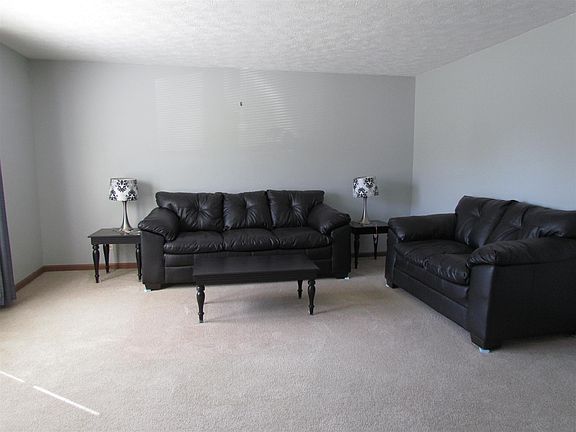 5th image of 1816 Claybrook Dr