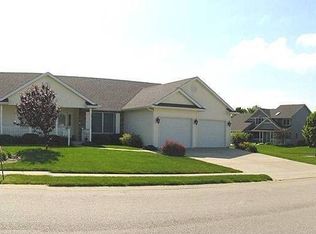 26 Maplehurst Dr, Rochester, IL 62563