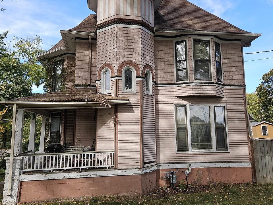 1st image of 528 Lincoln Ave