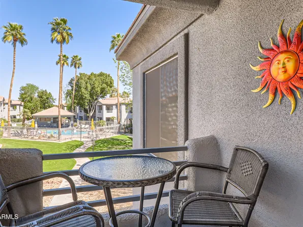 7401 W ARROWHEAD CLUBHOUSE Drive #2045, Glendale, AZ 85308