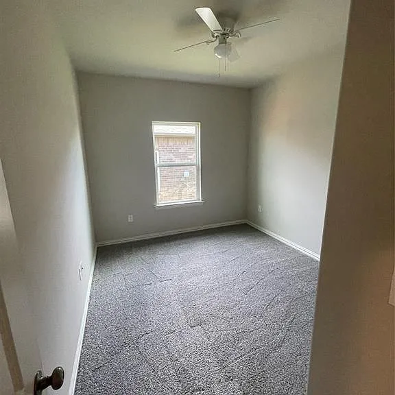 2829 Peony Dr — Photo 8