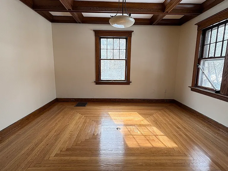 49 Hubinger St — Photo 3