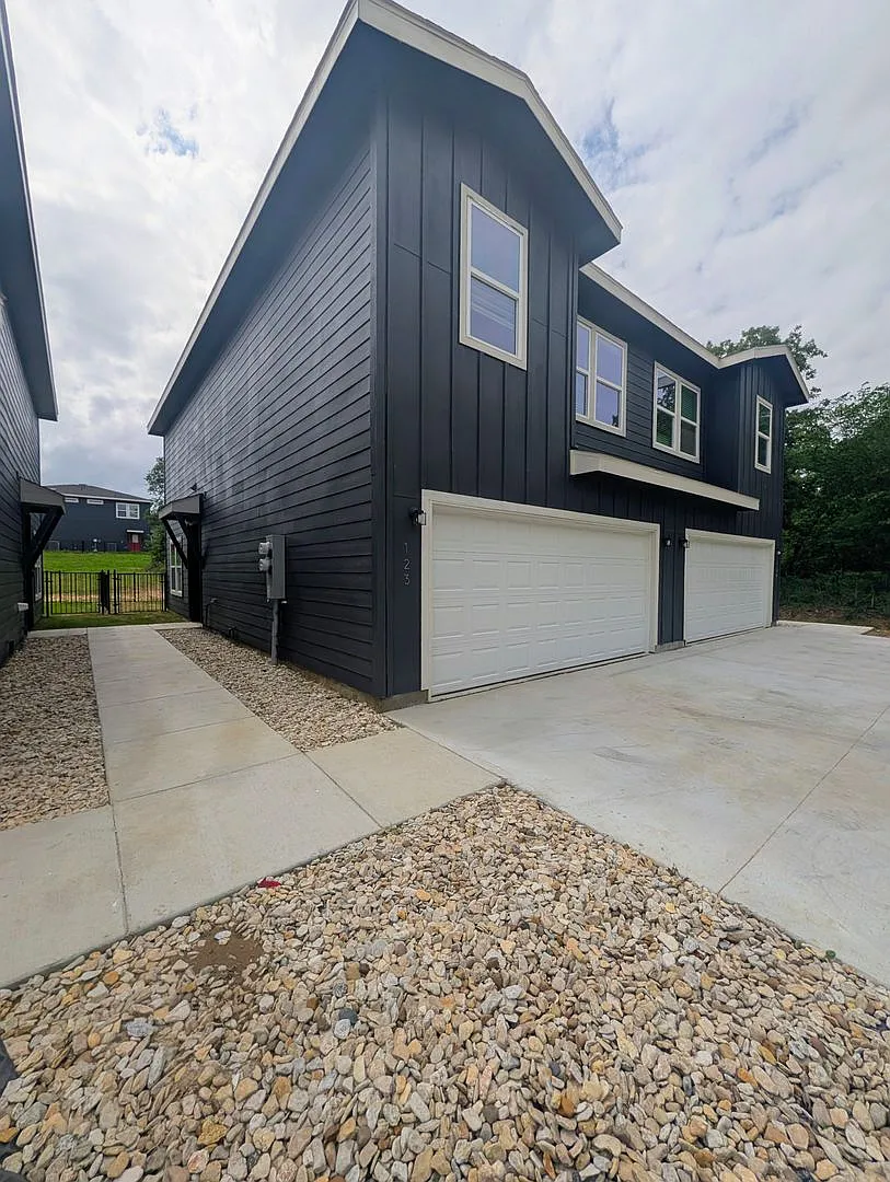 Brand New Duplex in New East Parks Community — Photo 1