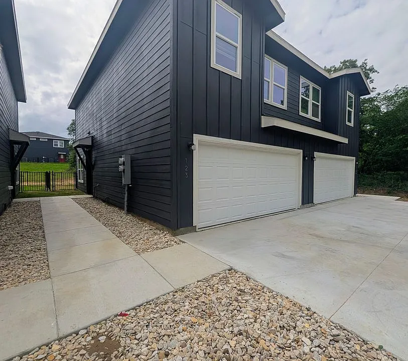 3501 E Renfro St #123