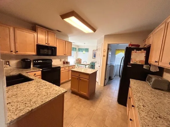 3900 Chimney Rock Dr, Denton, TX 76210