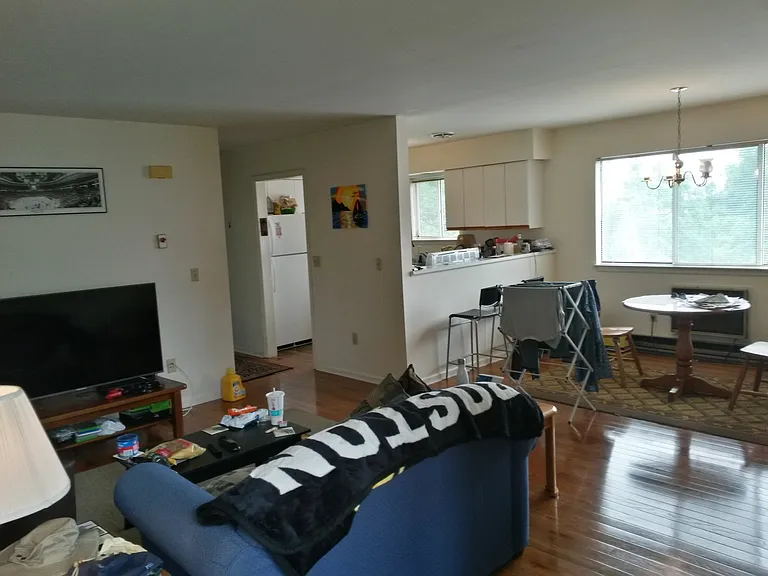 92 Euclid Ave #4 — Photo 2