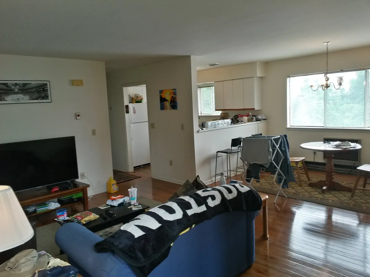 Building Photo - 92 Euclid Ave #4