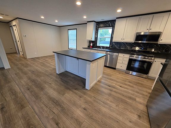3rd image of 8650 Vail Ct #186