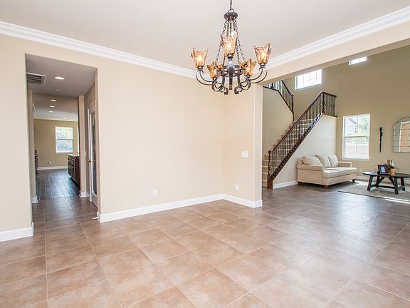 5th image of 3061 Crestview Dr