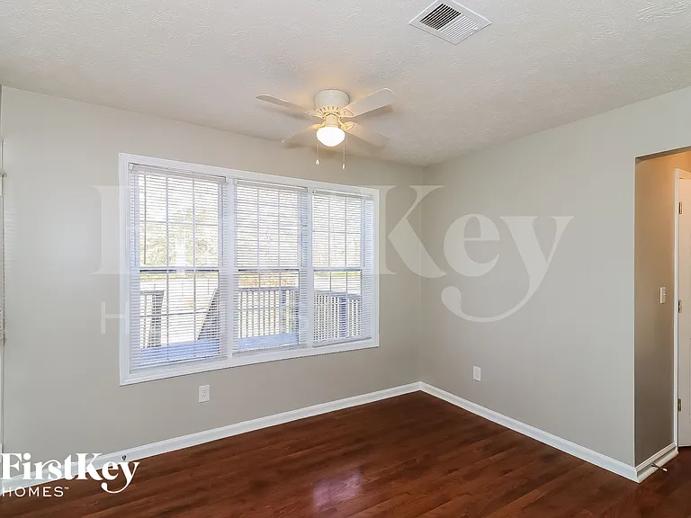 3583 Saddlebrook Dr — Photo 10