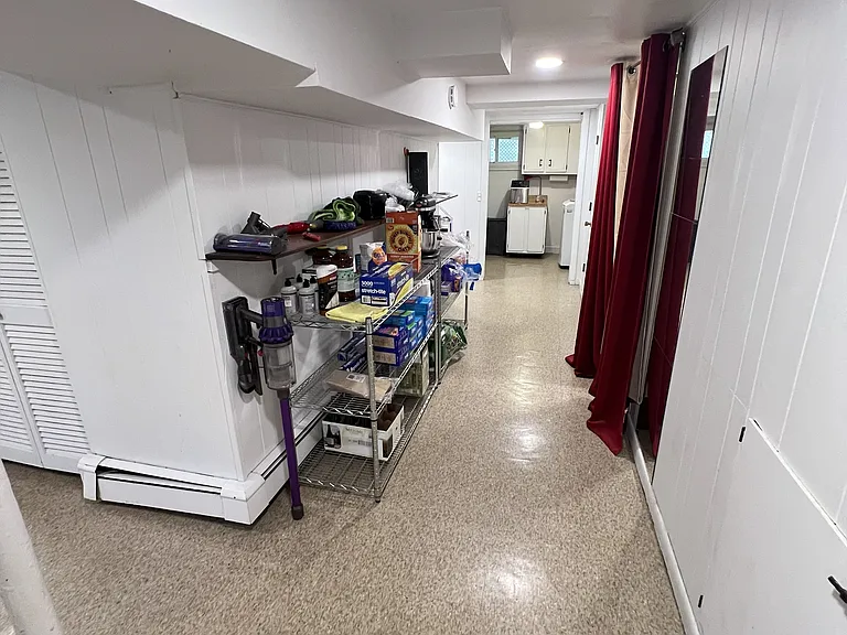 68 Winsor Ave — Photo 42