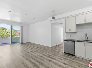 11408 Sarah St #301, North Hollywood, CA 91602