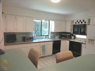 3rd image of 3851 Burwood Ln