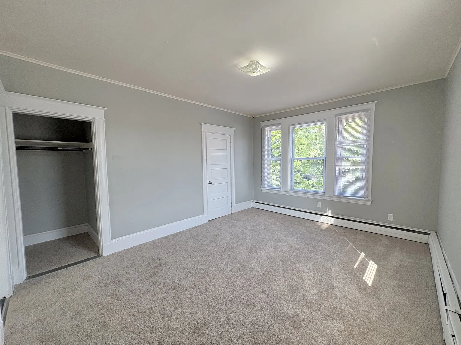 3 bed, 1500 sqft, $1,575 — Photo 3