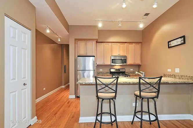 2035 S Indiana Ave #504 — Photo 5