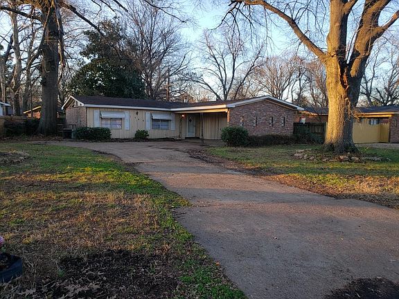 4th image of 1766 Oakwood Dr