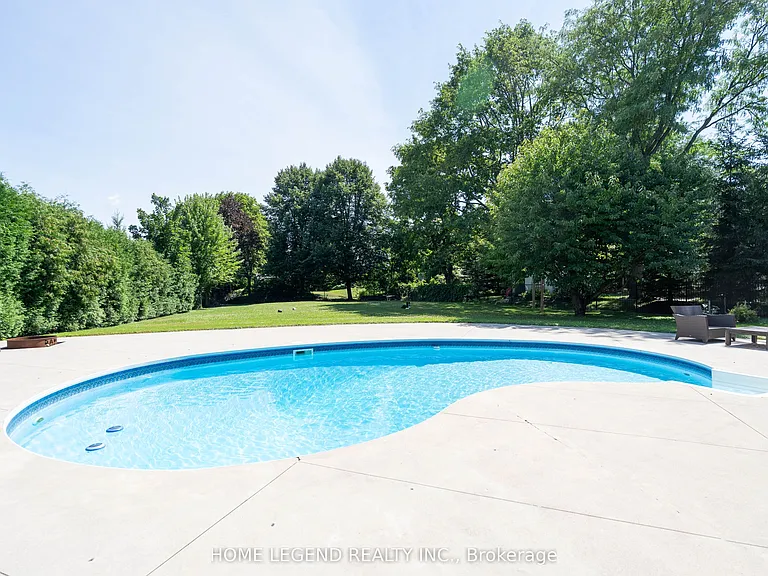 183 McClure Dr — Photo 22