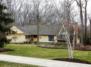 95 W Glendale Ter, Roselle, IL