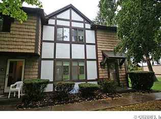 115 New Wickham Dr, Penfield, NY 14526