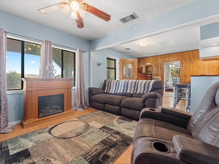 36769 Richards Ln — Photo 14